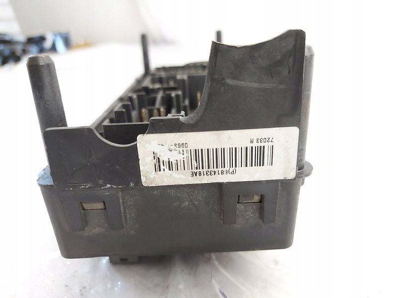 Caixa de Fusíveis Fiat Freemont 68143318AE Usado image 3