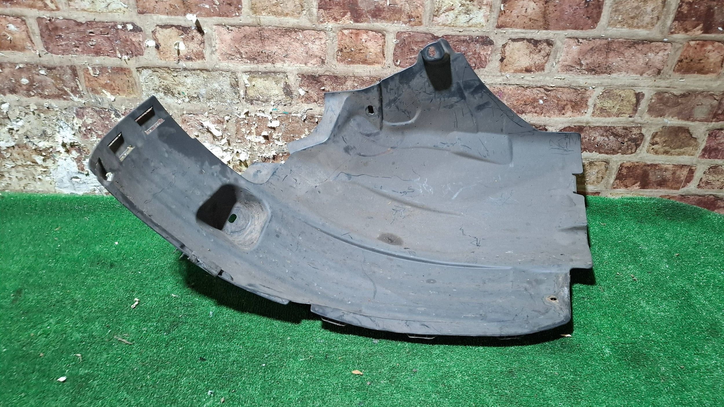 Opel Corsa E Front Wheel Arch Liner Right image 3