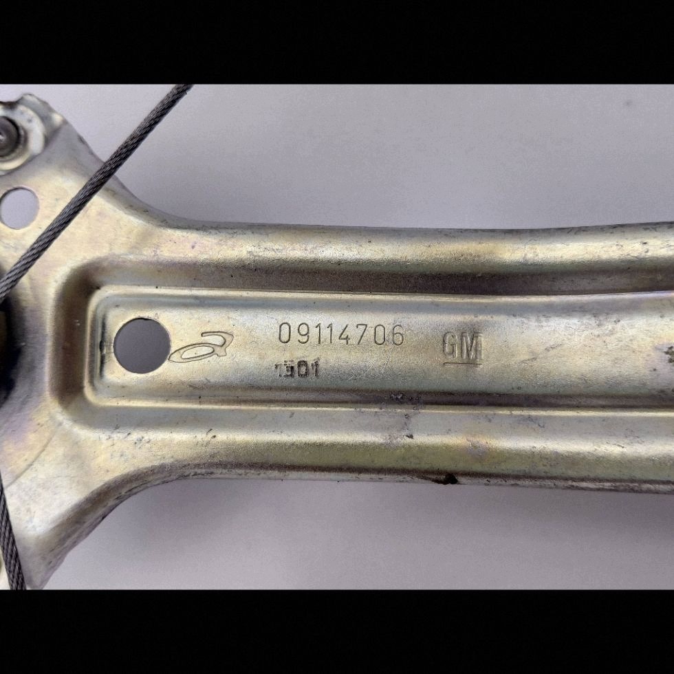 Manuaalinen ikkunannostin oikea taka Opel Corsa C DRC121832