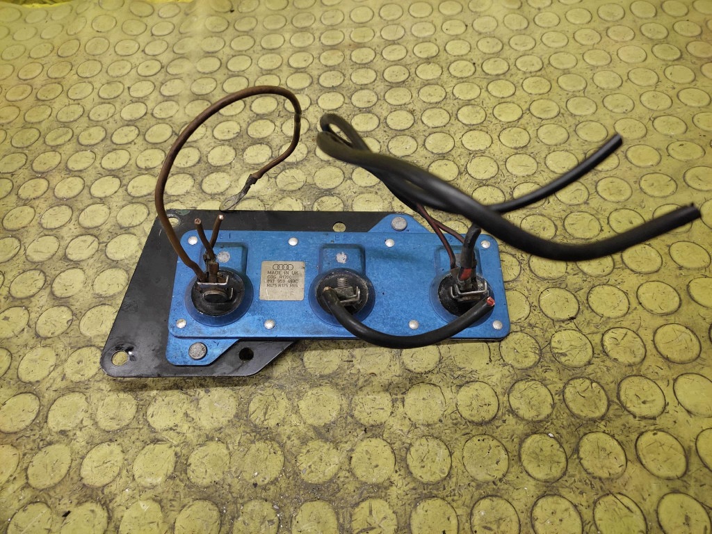 AUDI 80 B4 Module Ventilateurs 893959493C image 2