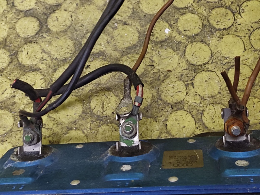 Audi 80 B4 puhallinmoduuli 893959493C