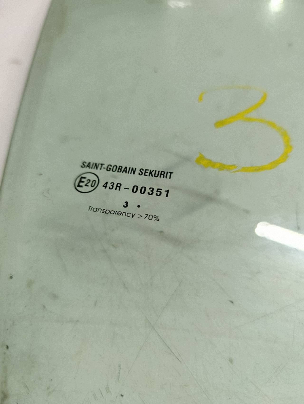 Suzuki SX4 S-Cross 13-16 Vidro Porta Dianteiro Direito
