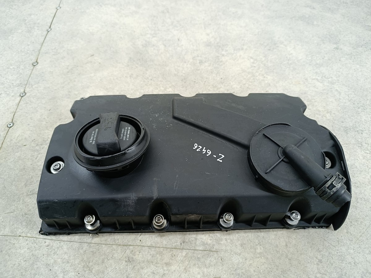 Cache culbuteur Audi A4 B7 2.0 TDI image 2