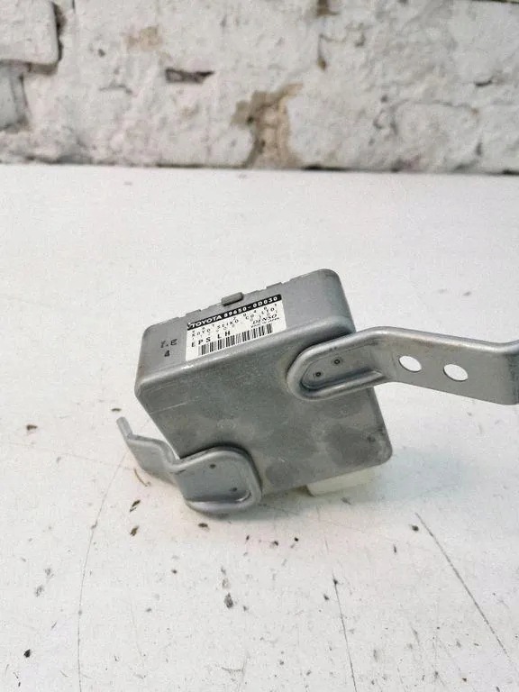 Power Steering Control Unit Toyota Yaris 912040 image 2