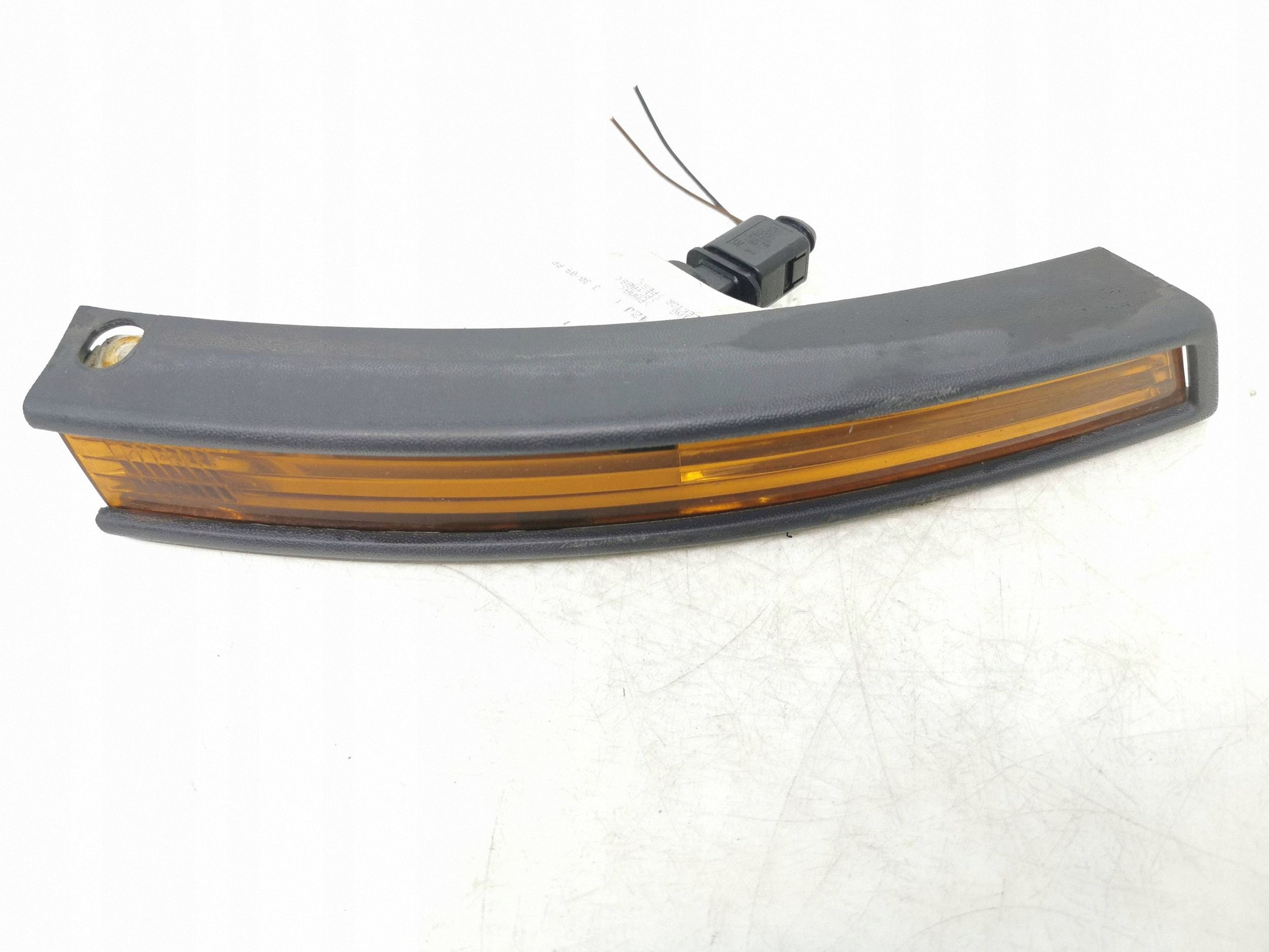 Direction indicator lamp Volkswagen OE 3C0953042J