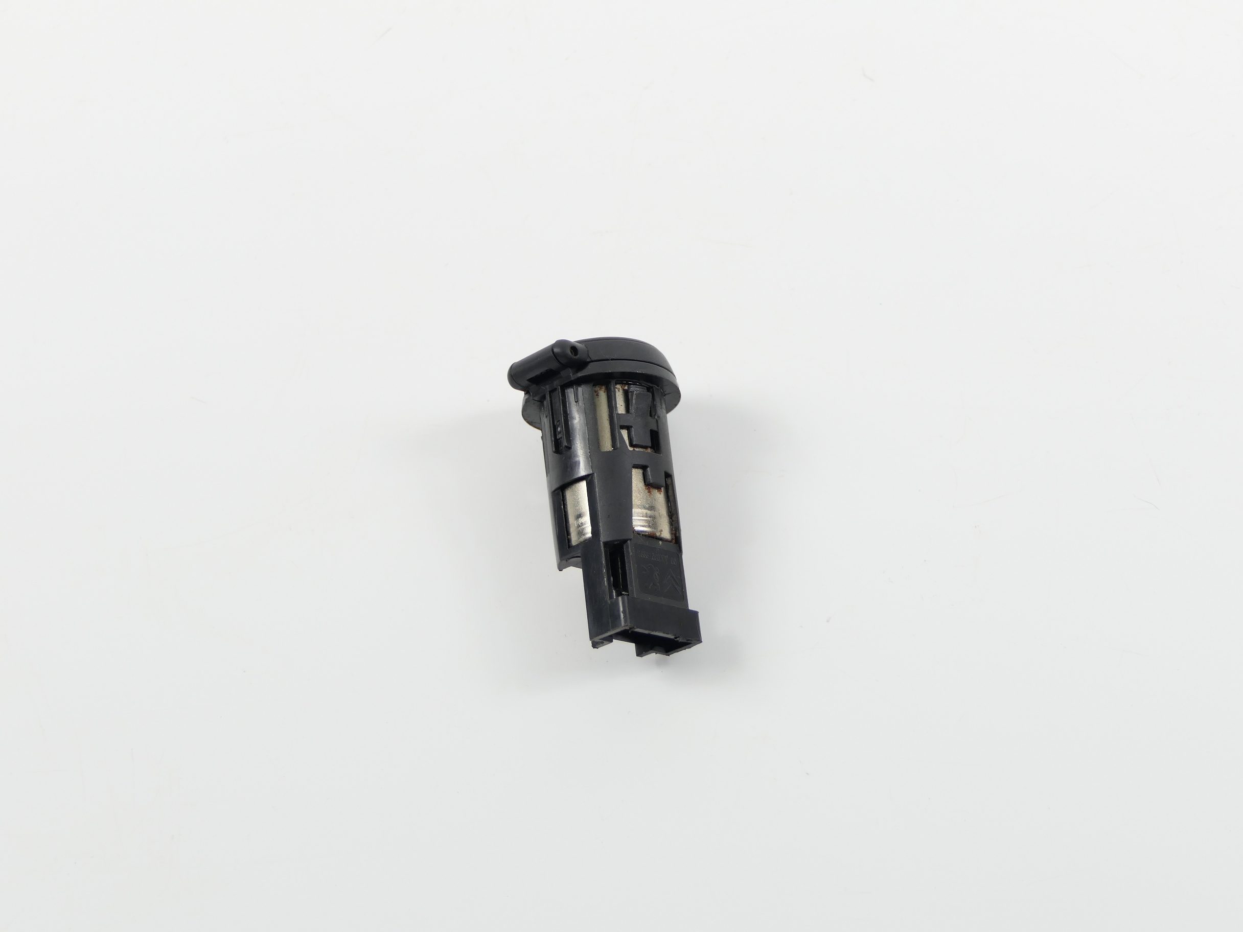 Tomada 12V Peugeot 207 2006-2012 Usada image 3