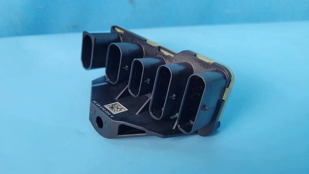 Mercedes GLC W254 A0005458538 Distribuidor Corrente image 5