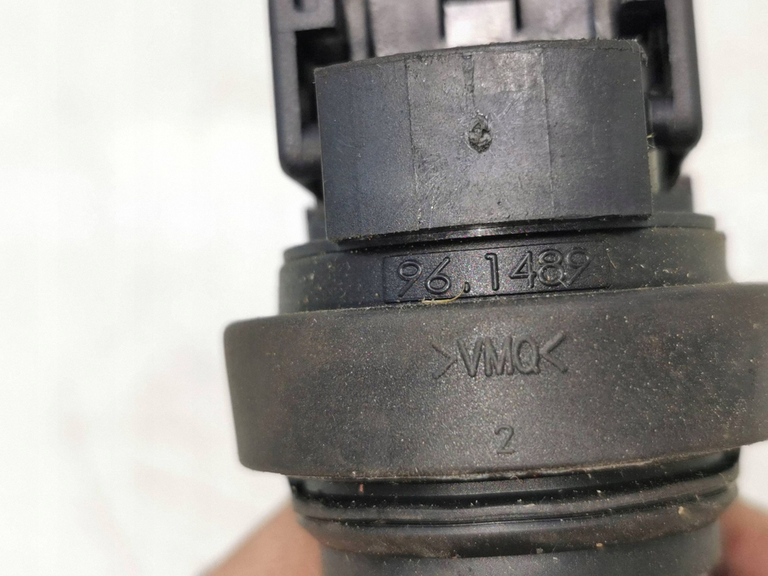 Bobina de Ignição BMW 3 E46 637520C Usada image 6