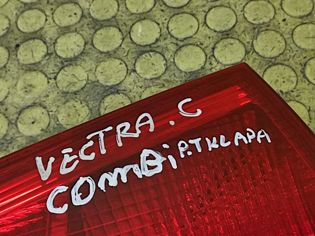 Opel Vectra C Kombi Lámpara Derecha Trasera image 9