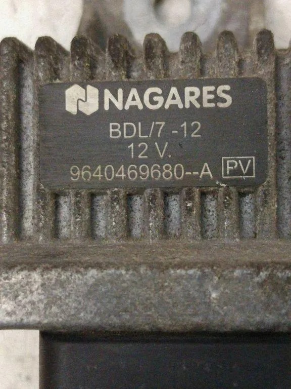 Zündkerzen OPEL VIVARO Furgon (F7) 9640469680A 2.46L Diesel 107kW image 3