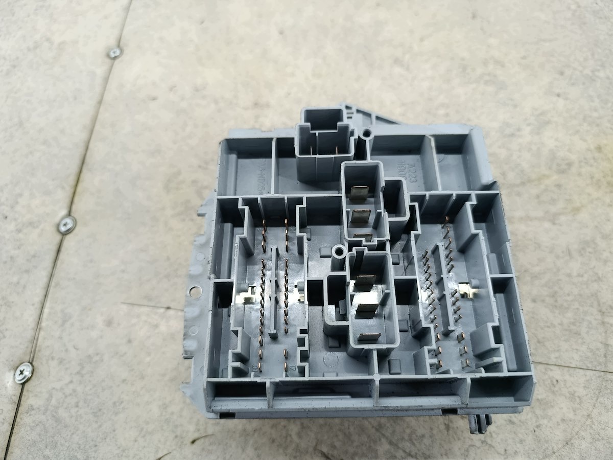 Säkringsbox Alfa Romeo 159 50510968 2.4 JTD image 5