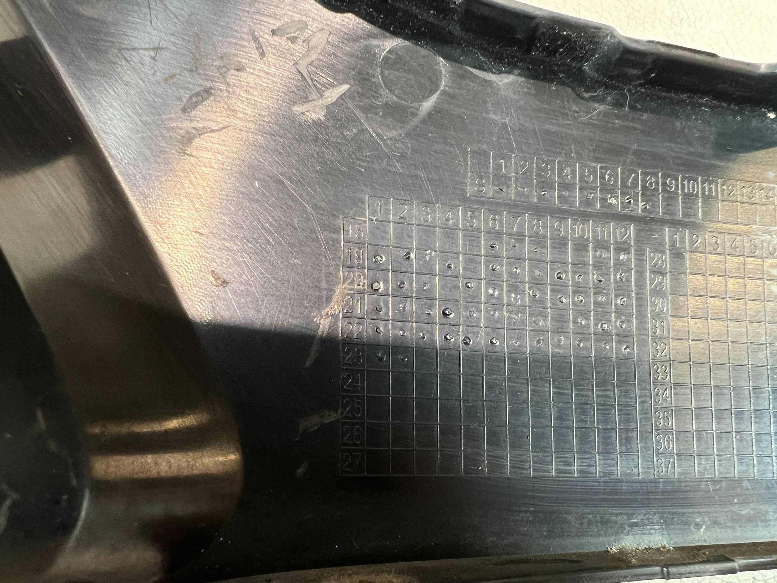 Grelha Para-choques Audi Q7 4M0 4M0807681 Usada image 5