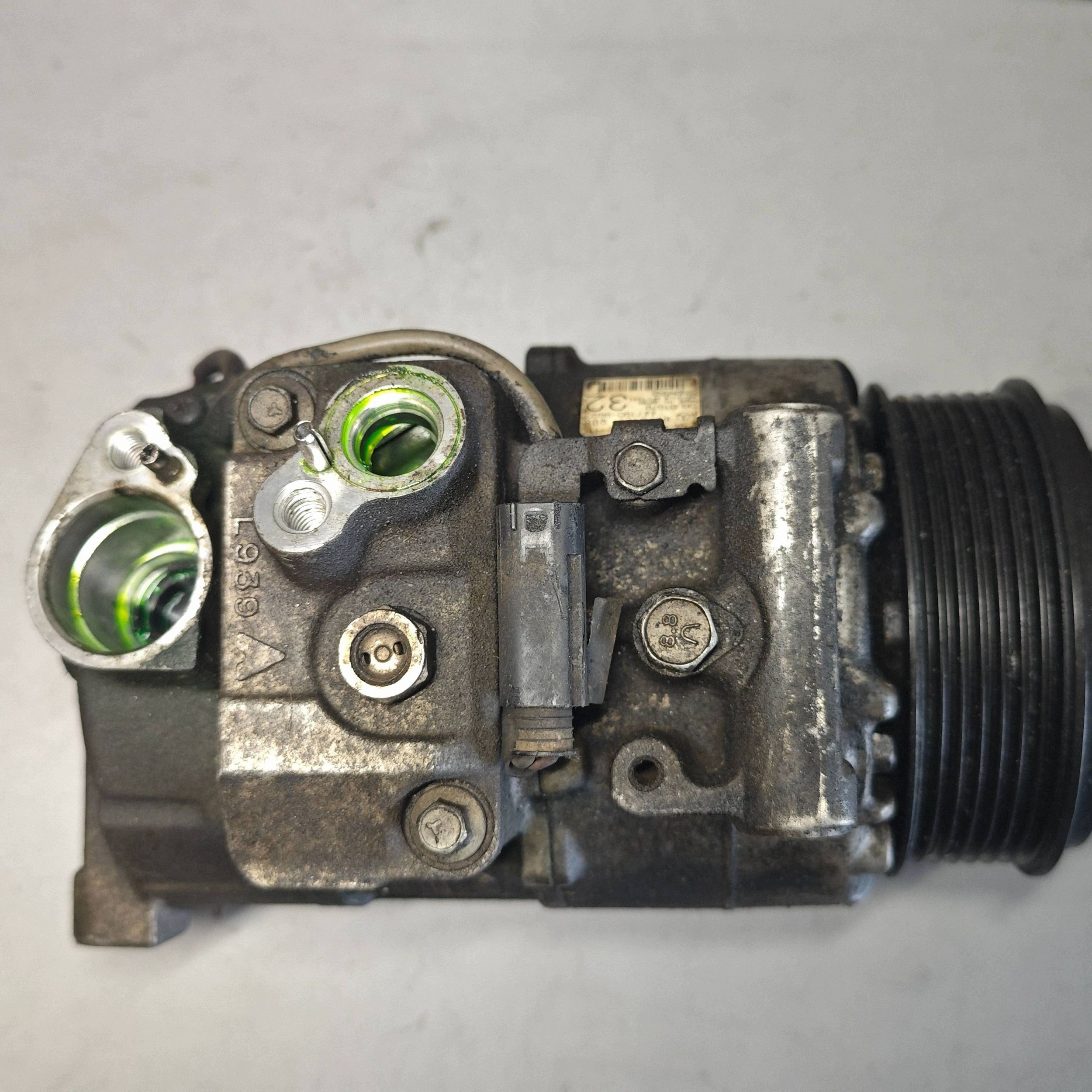 Compressor Ar Condicionado Mercedes-Benz A0022303211 image 9