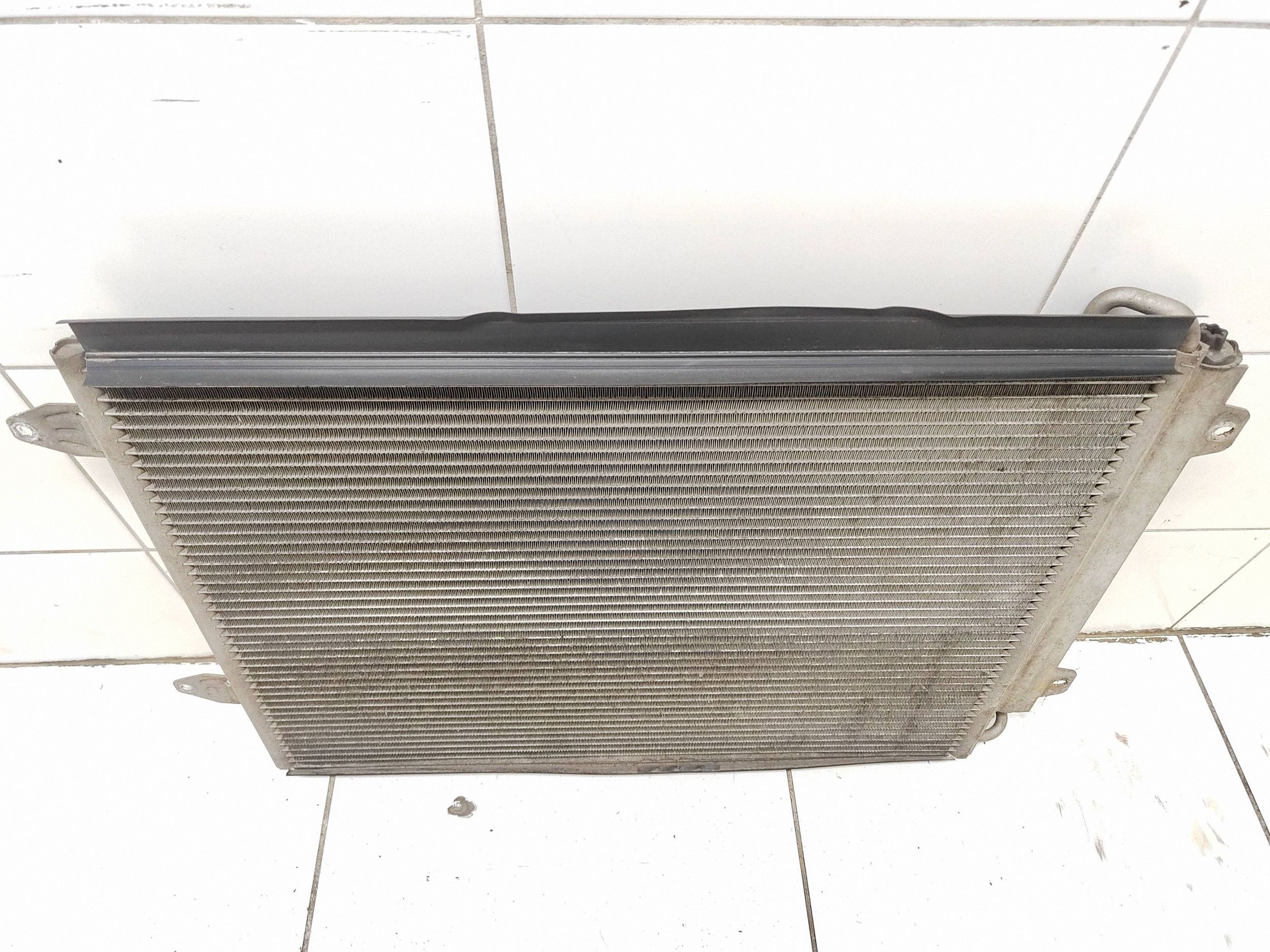 2007 VW Passat B6 Kondensor AC FRC66768 image 4