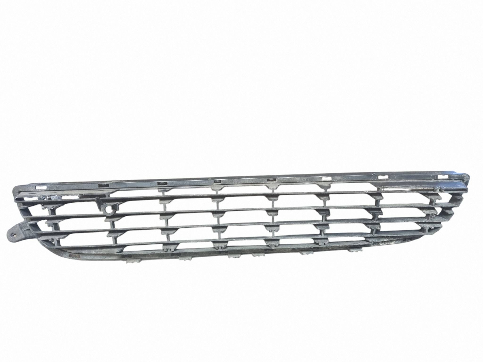 Opel Zafira B etusäleikkö, käytetty image 6