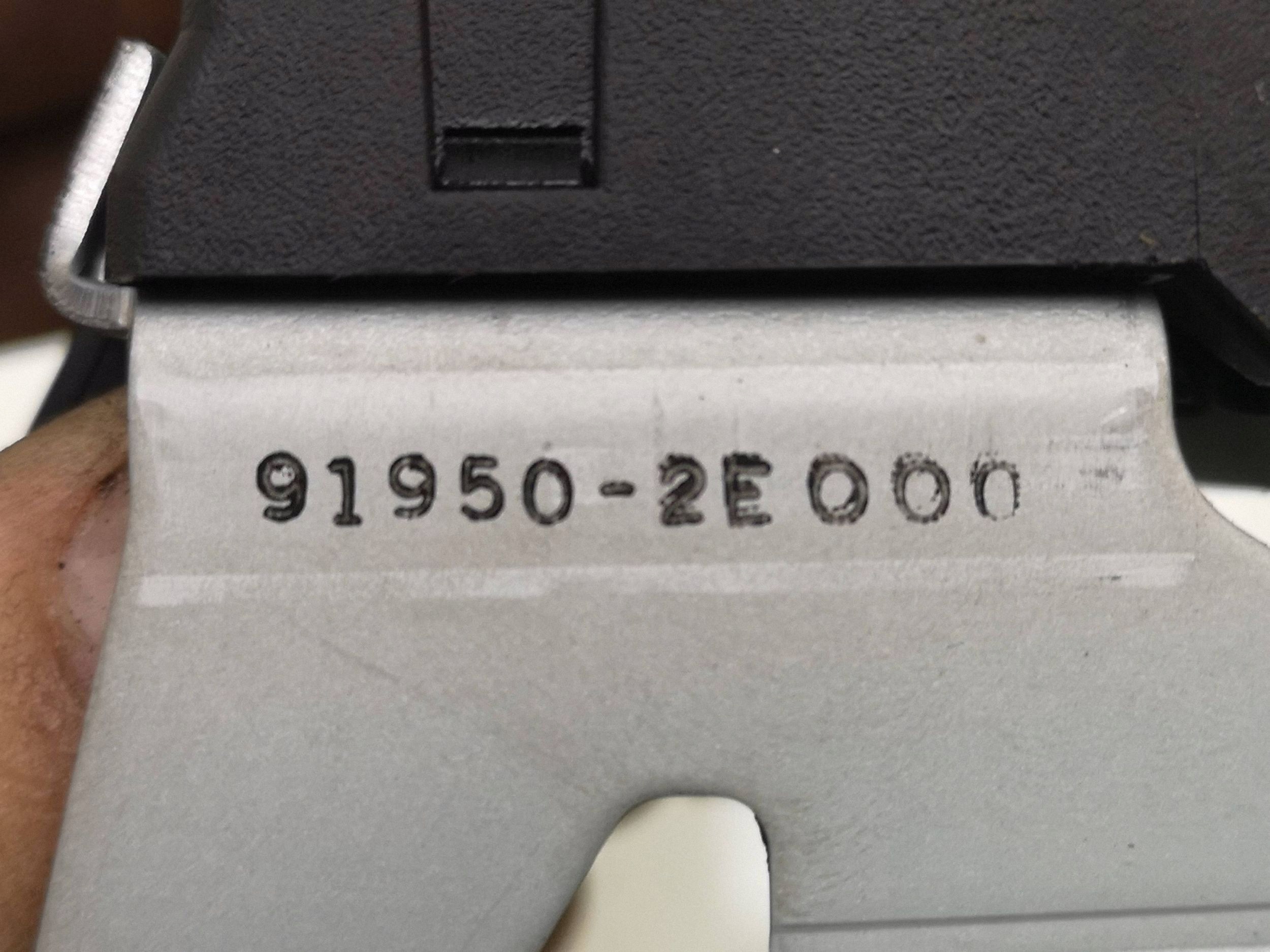 Hyundai Tucson JM 2004 Bakluckesensor 919502E000 image 4