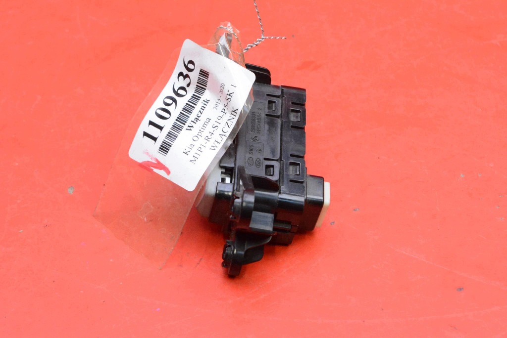 Kia Optima IV Button Panel 93750-D4500 Used