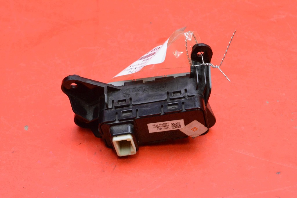 Kia Optima IV Button Panel 93750-D4500 Used image 3
