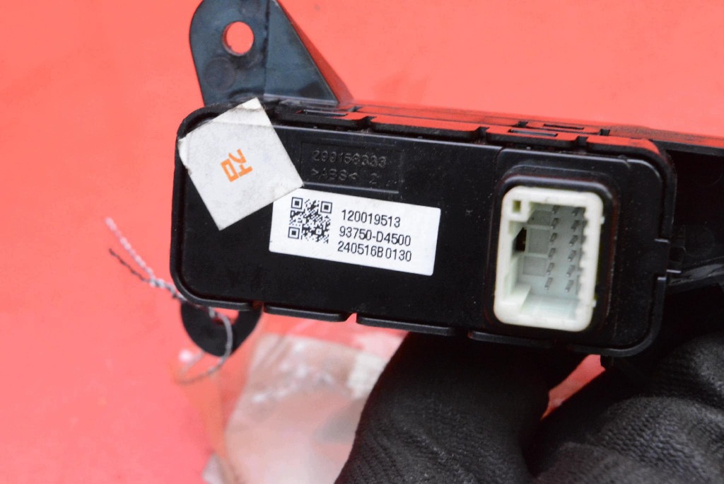 Kia Optima IV Button Panel 93750-D4500 Used image 7