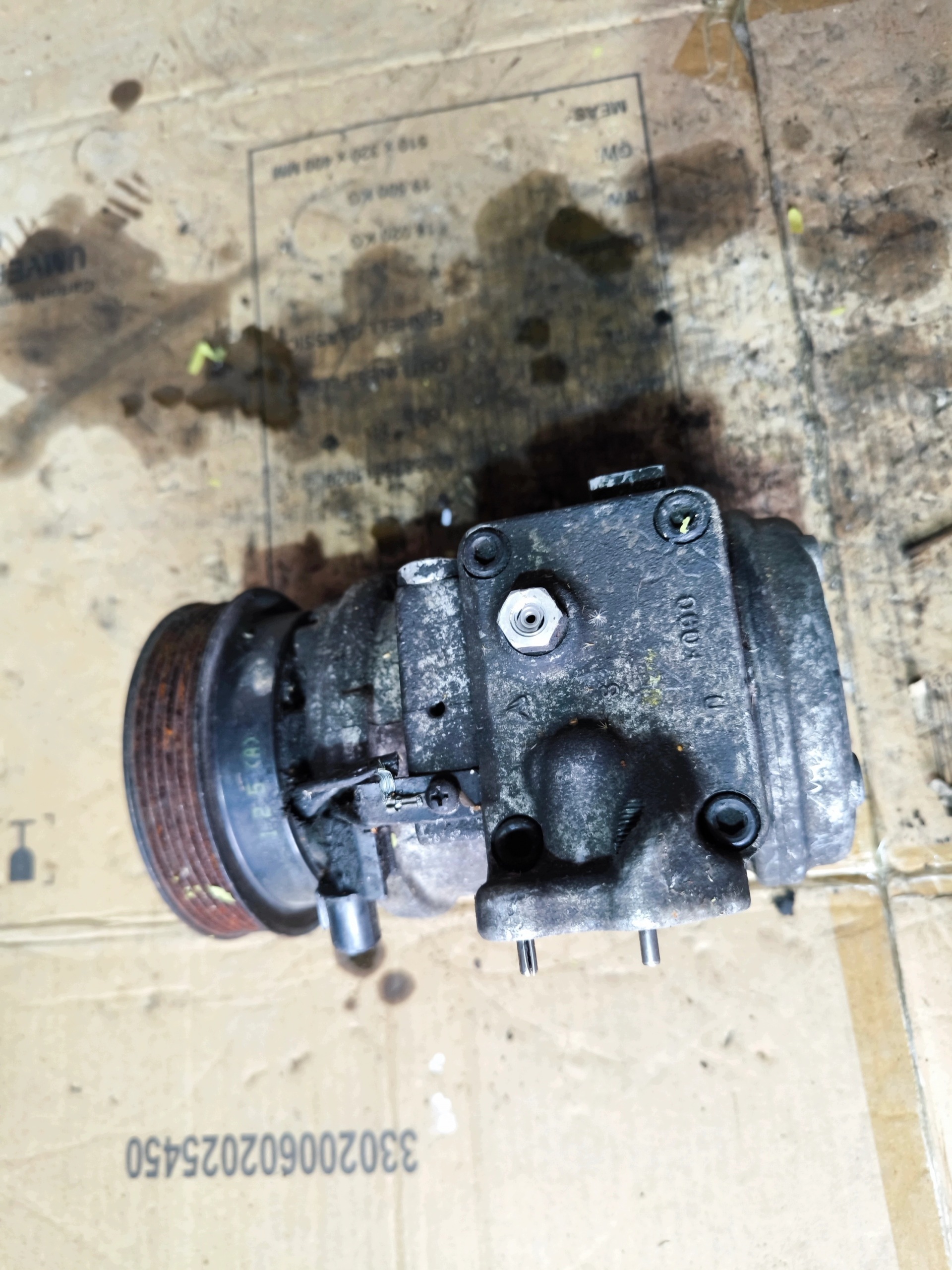 Airconditioningcompressor KIA Sportage 2.0 16250-2760k image 3