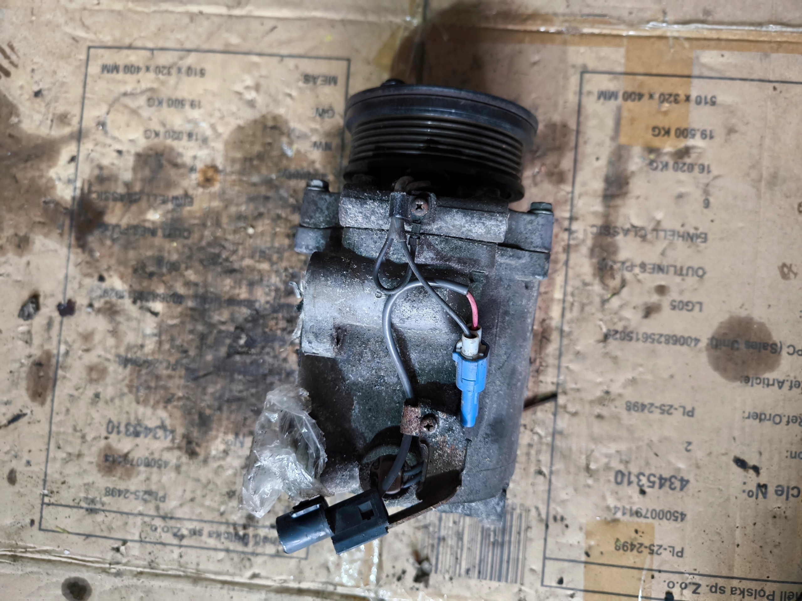 Compresseur de climatisation Mitsubishi OE 7813A069 image 3