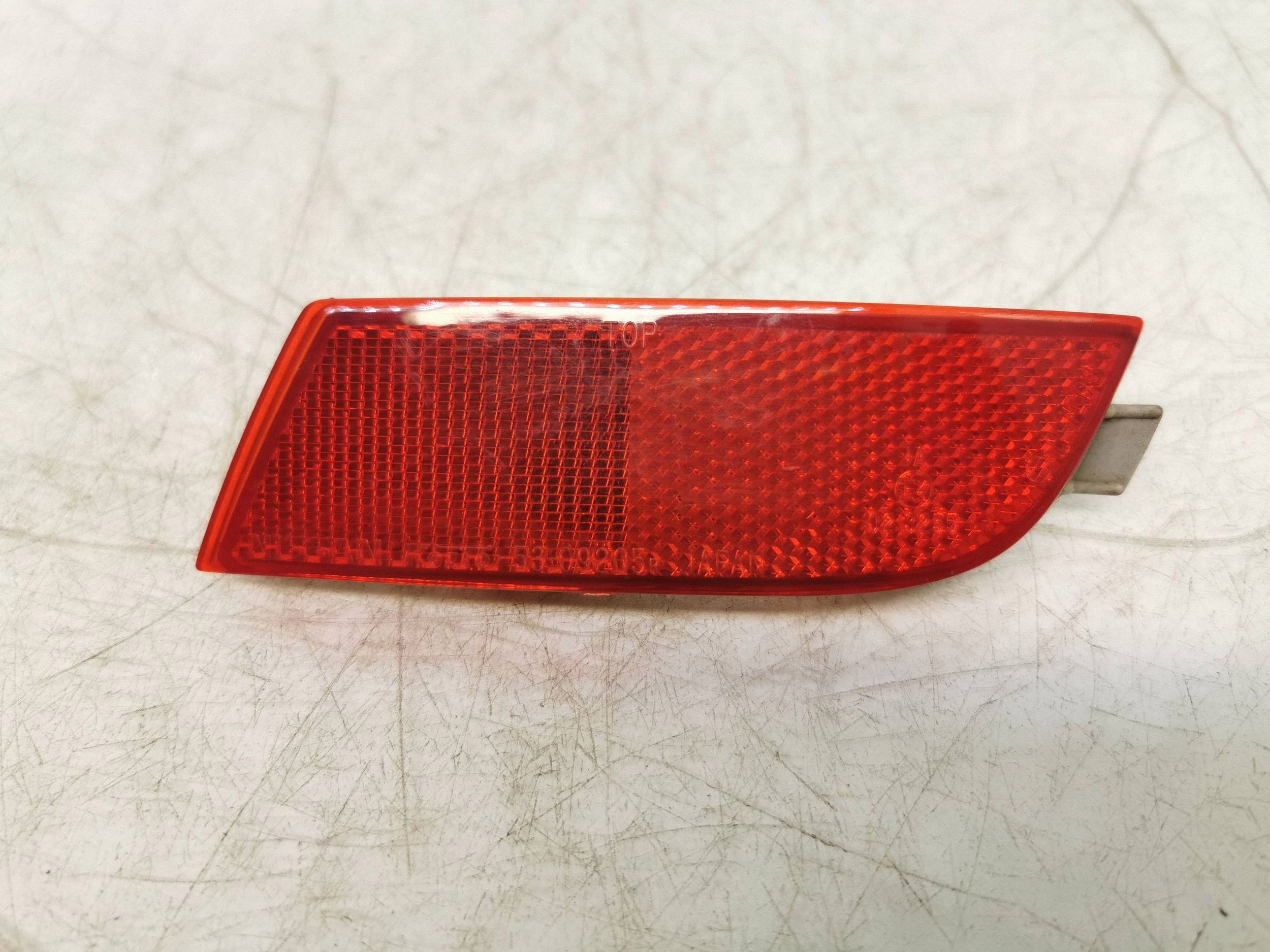 Réflecteur arrière Nissan Note E11 25024740 image 2