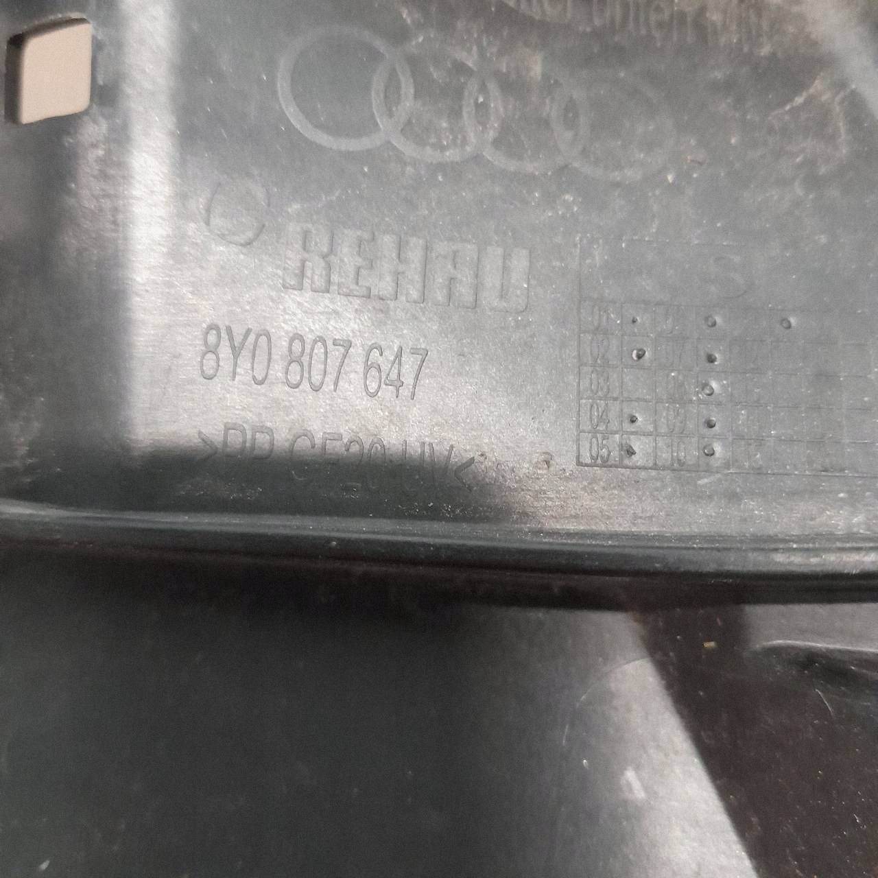 Nedre grill Audi A3 8Y 8V0807647 image 4