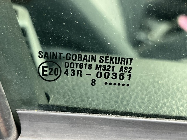 Vidro da Porta Dianteira Direita Suzuki SX4 I EY GY Usado
