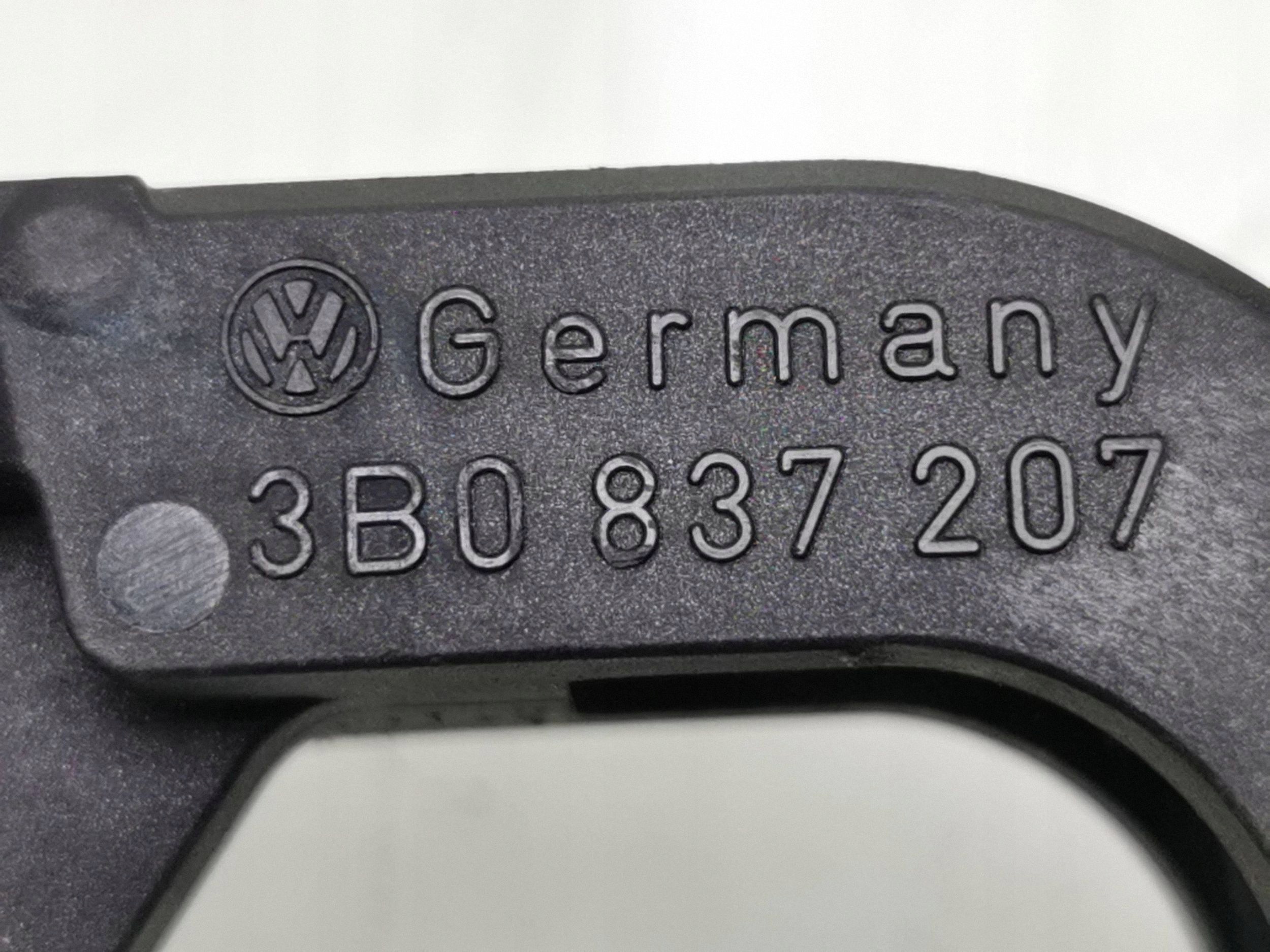 Cache de poignée de porte VW Golf V 2007 1K4839167 image 10