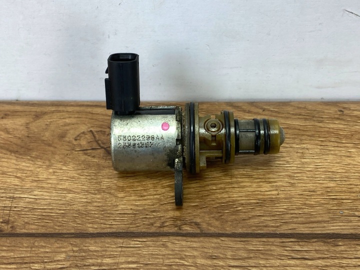 MDS-ohjausventtiili 5.7 HEMI Dodge Challenger Charger Durango 2015+