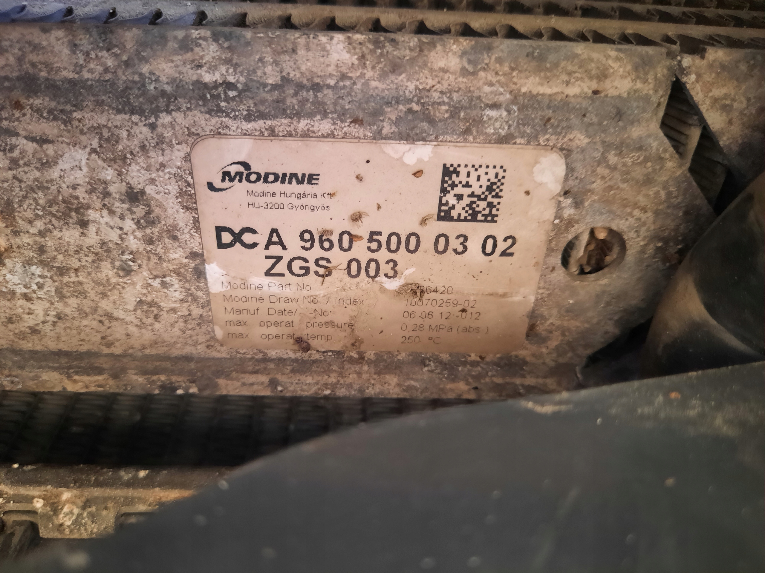 Actros MP4 Radiator Set Used OE image 5
