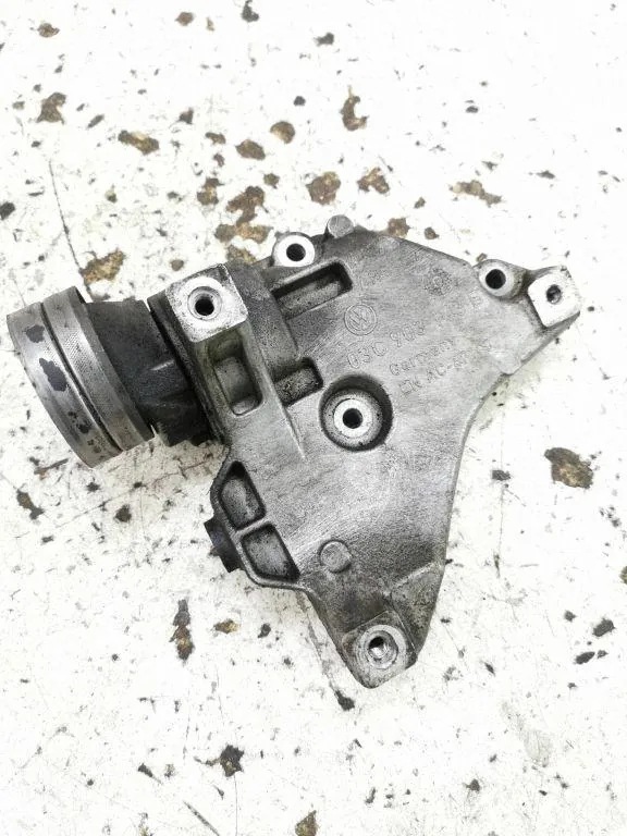 Tensorbügel VW Touran 1T3 1.4L 103kW 2011 OEM 03C903143B image 2