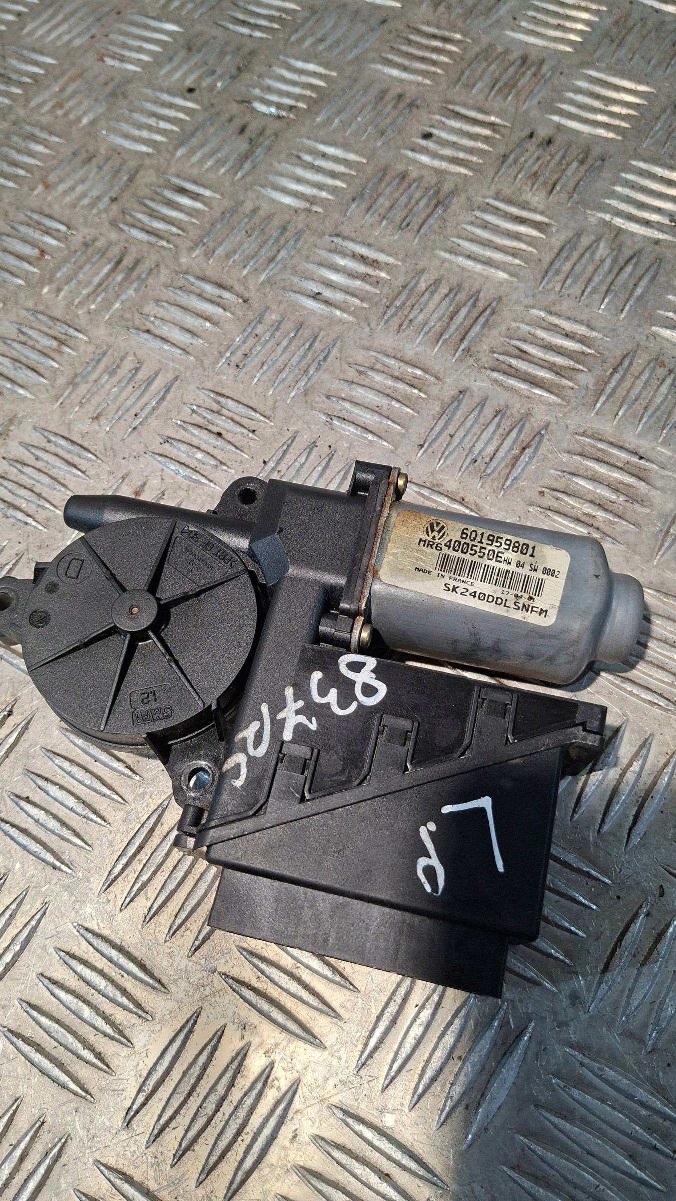 Moteur de lève-vitre Skoda OE 6Q1959801 image 5