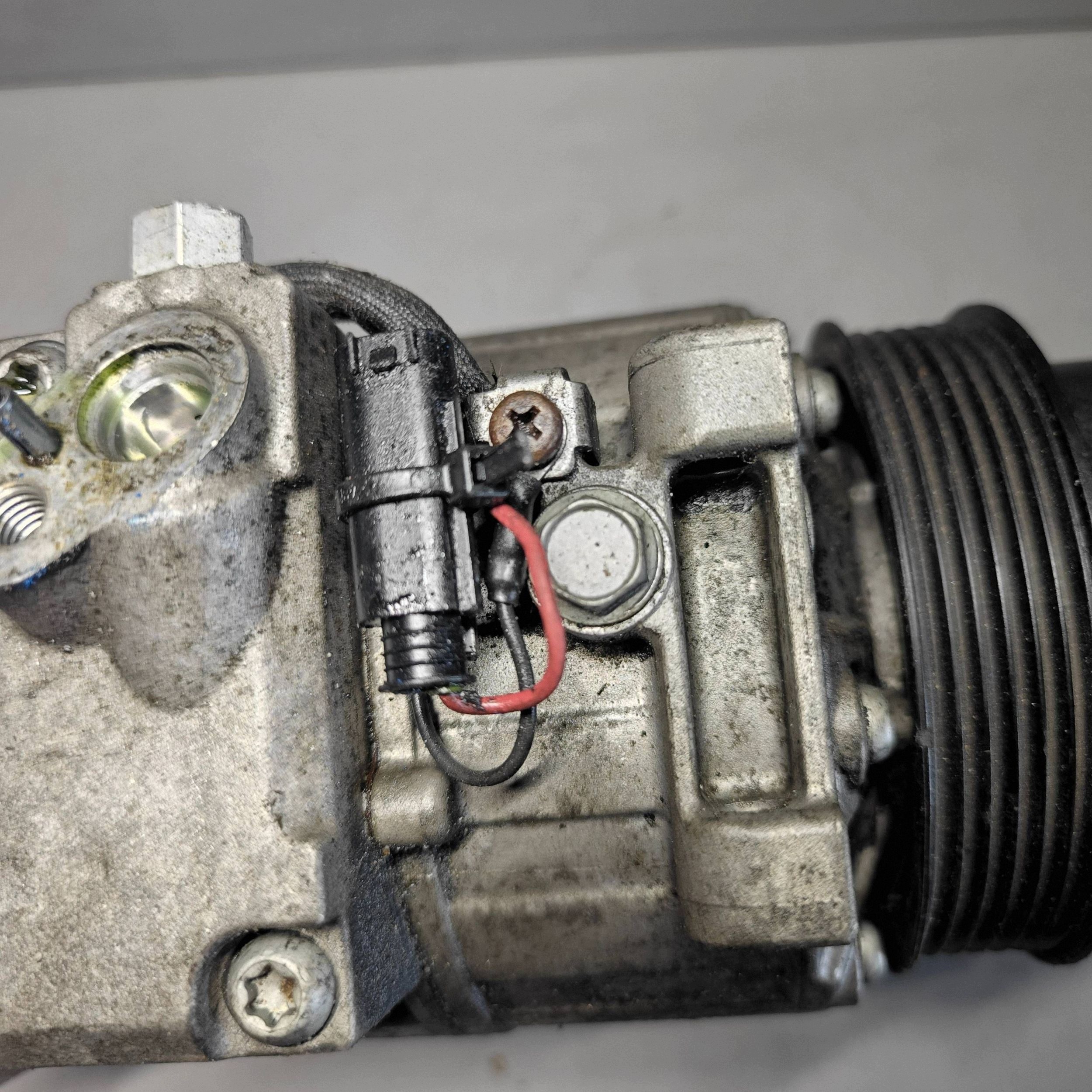Compresor A/C Mercedes-Benz A0022304511 image 7