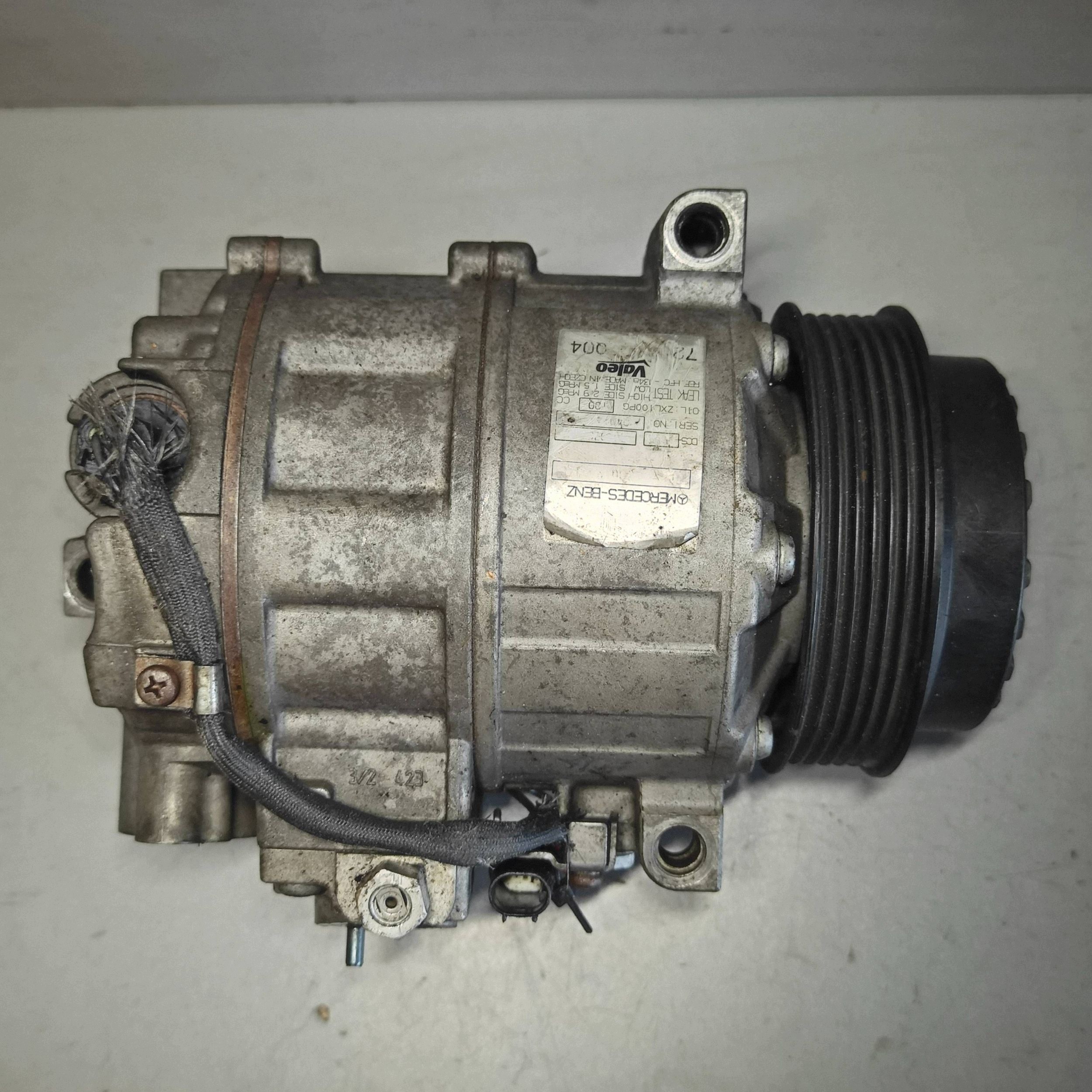 Compresor A/C Mercedes-Benz A0022304511 image 9