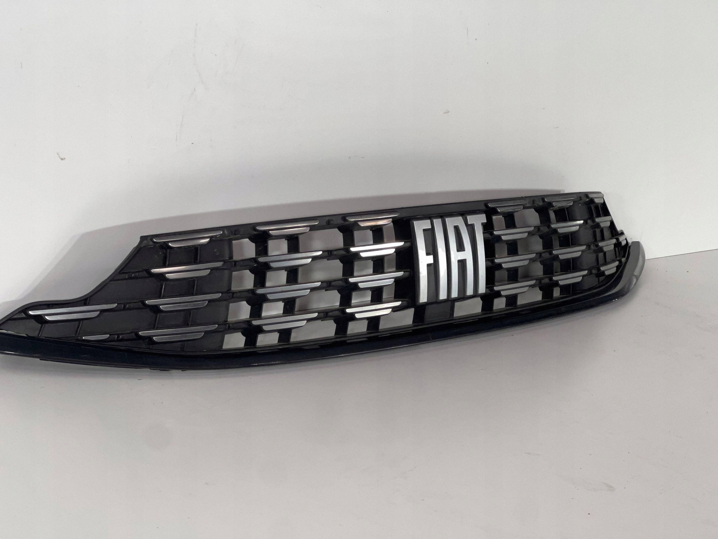 Griglia Fiat Tipo II 20- OEM 735734364 Usata