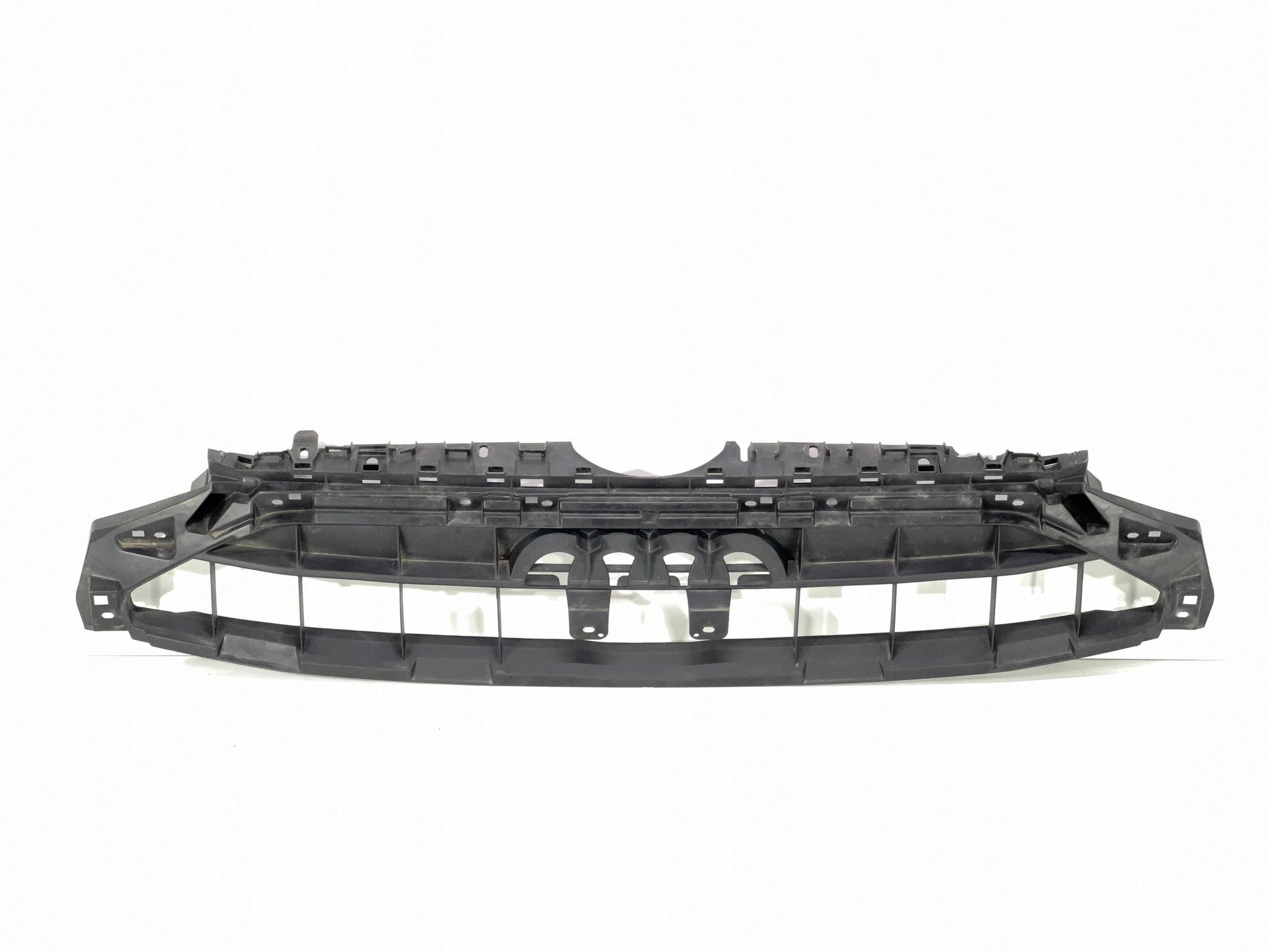 Audi A4 B9 8W Grille Reinforcement 8W0807233 image 2