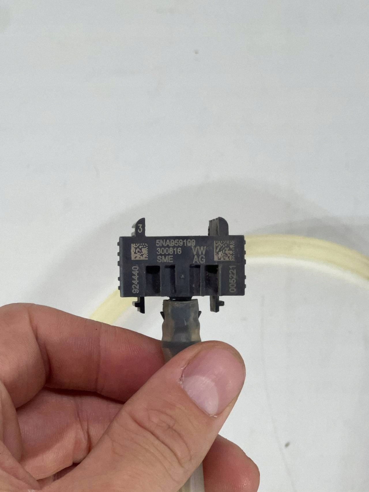 Sensor Proteção Pedestres VW Tiguan II 5NA959109 image 4