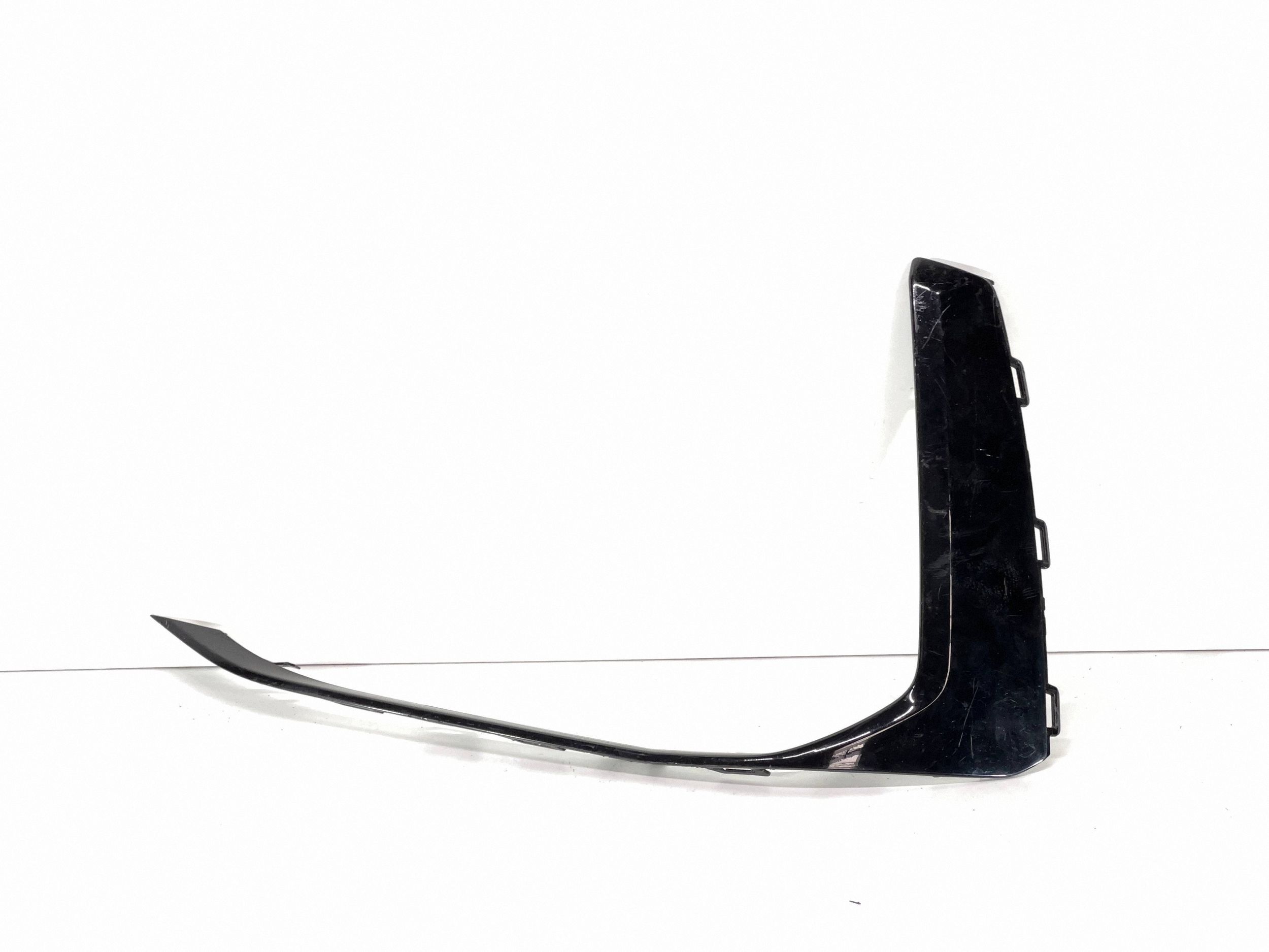 Etupuskurin lista Audi Q7 4M 4M0807299 image 2