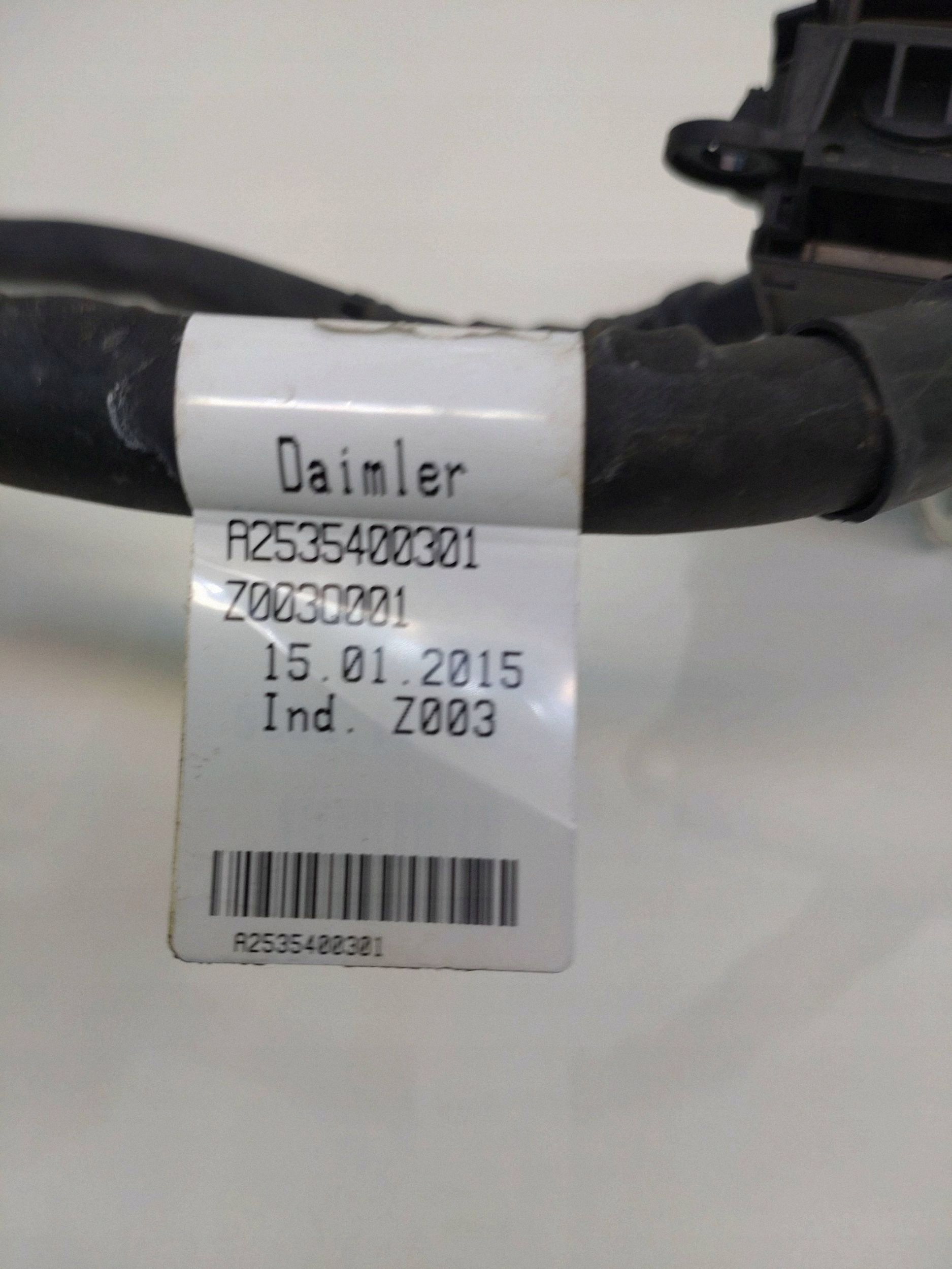 Mercedes-Benz EQC Pyrotechnic Clamp A2055457500 image 5