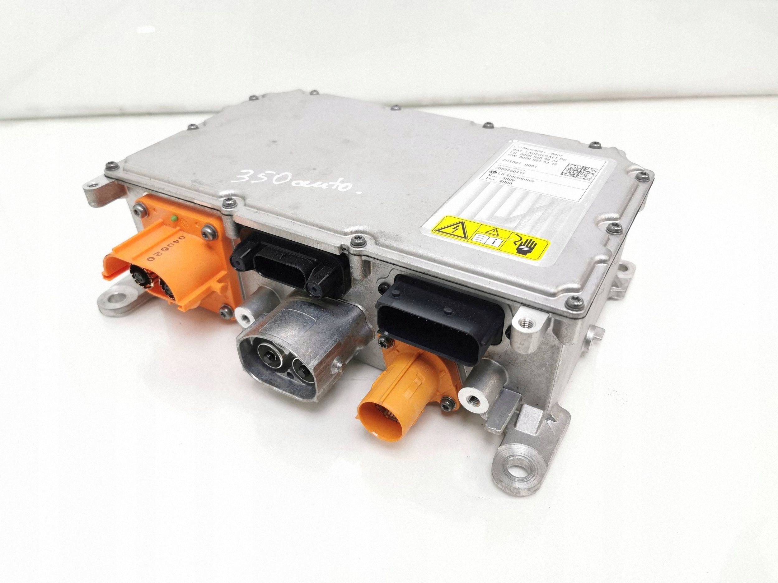 Inversor Mercedes-Benz EQC A0009009824 Usado image 2