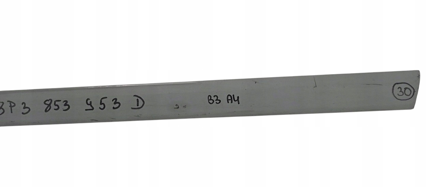 Audi A3 8P Front Left Door Moulding 8P3853953D image 4
