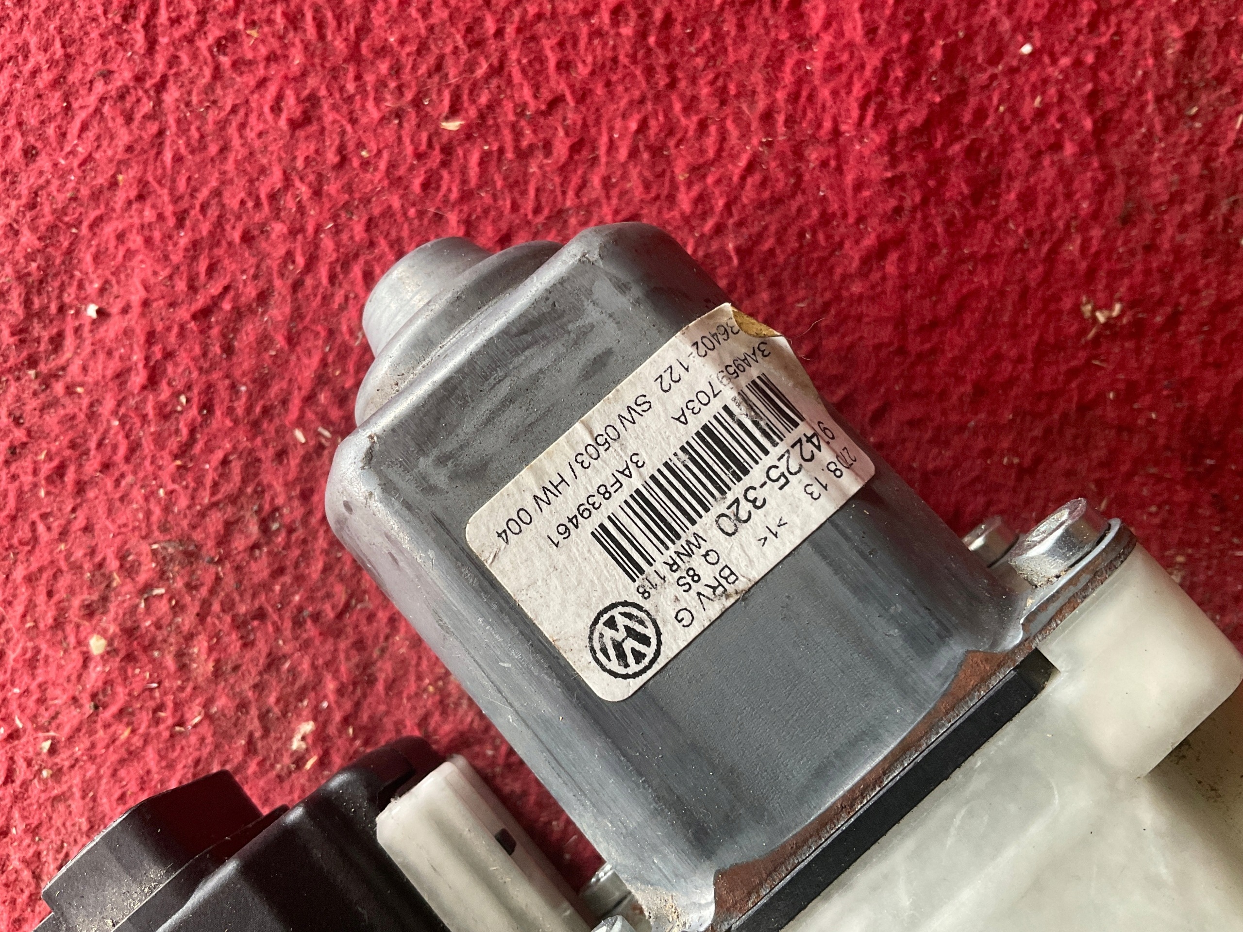 Raammotor achter links VW Passat B7 3AA959795 image 3
