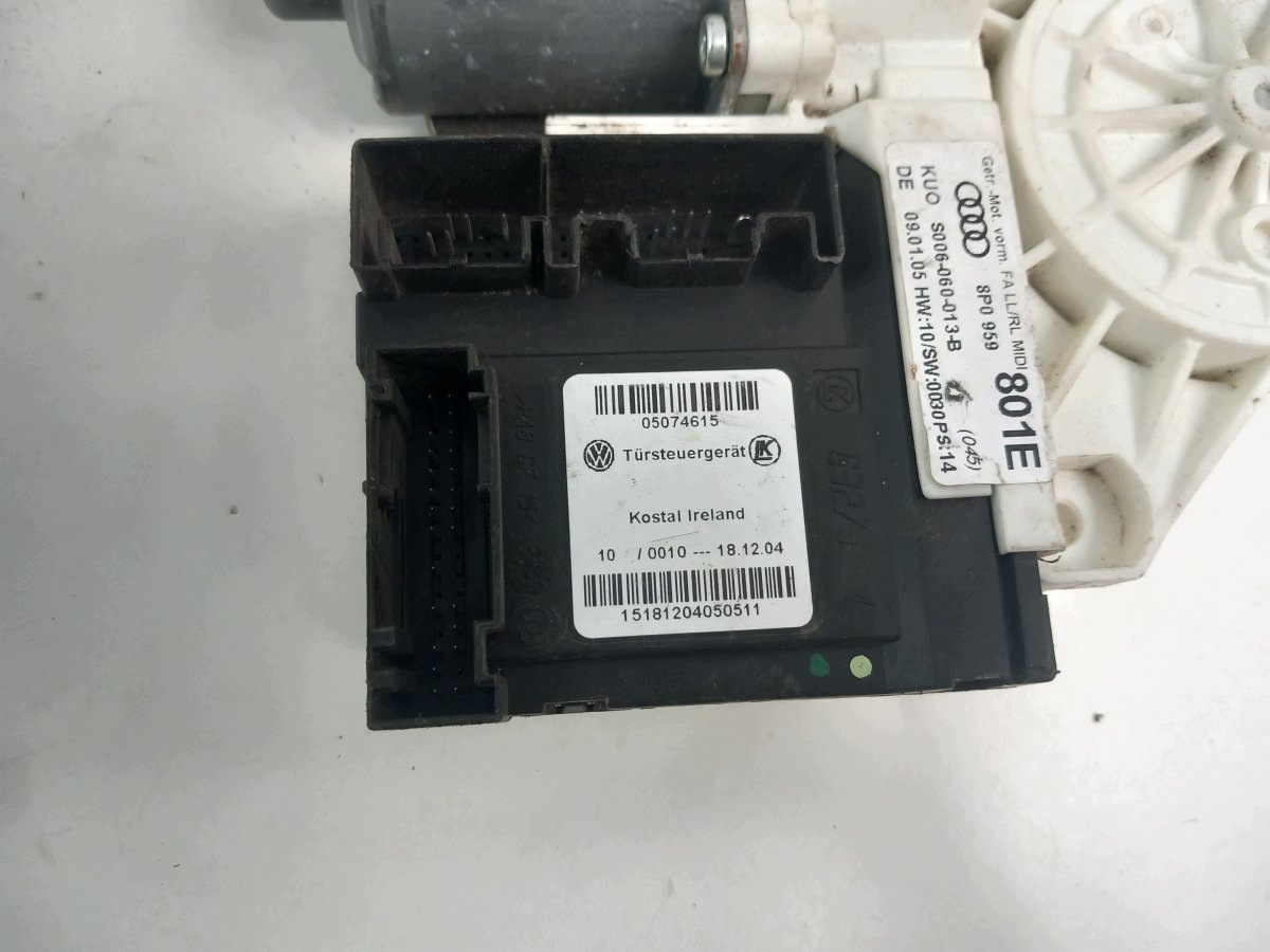Audi A3 8P Window Motor Front Right image 3