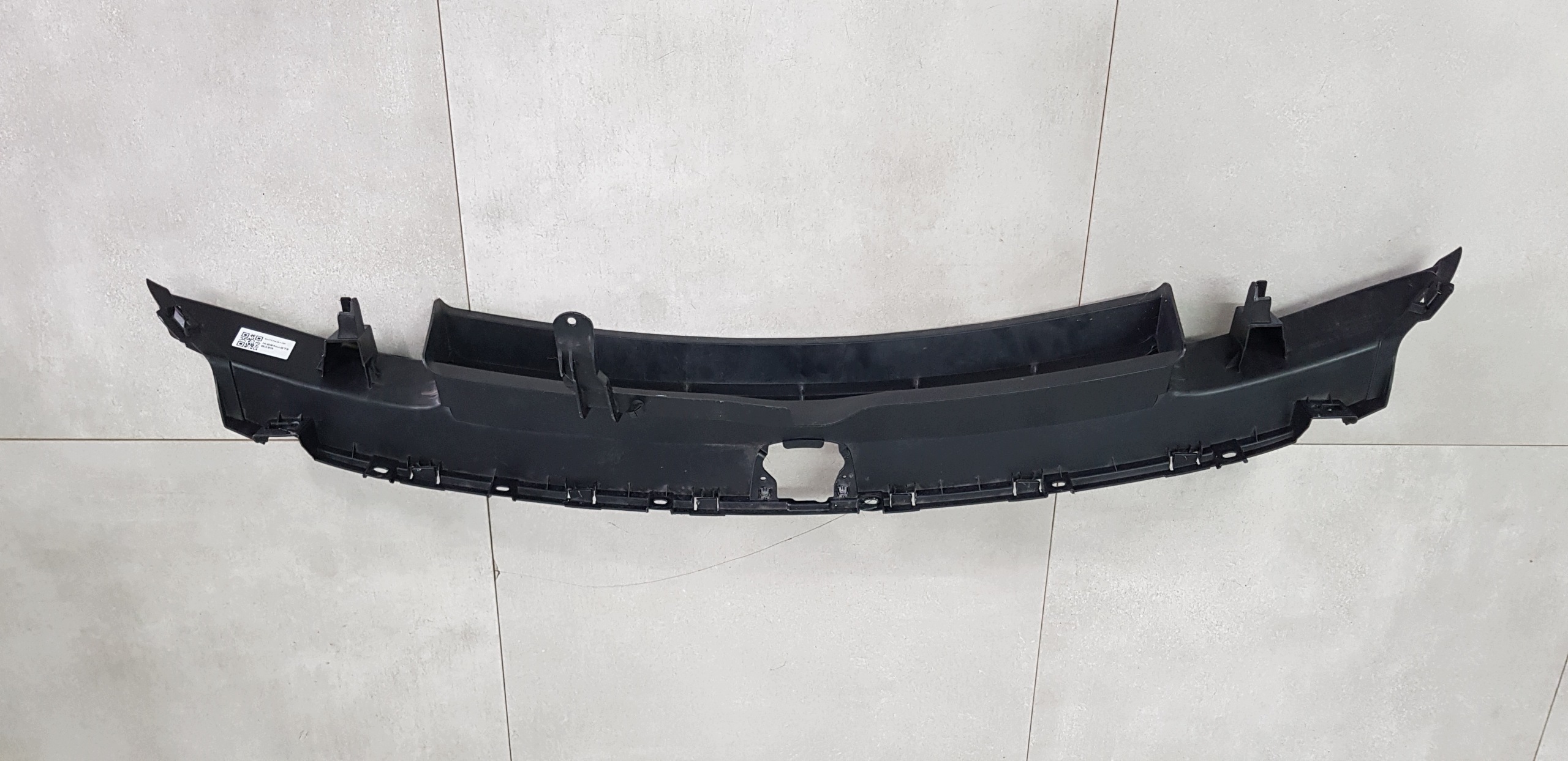Tesla 2025 etupuskurin ritilä, OEM
