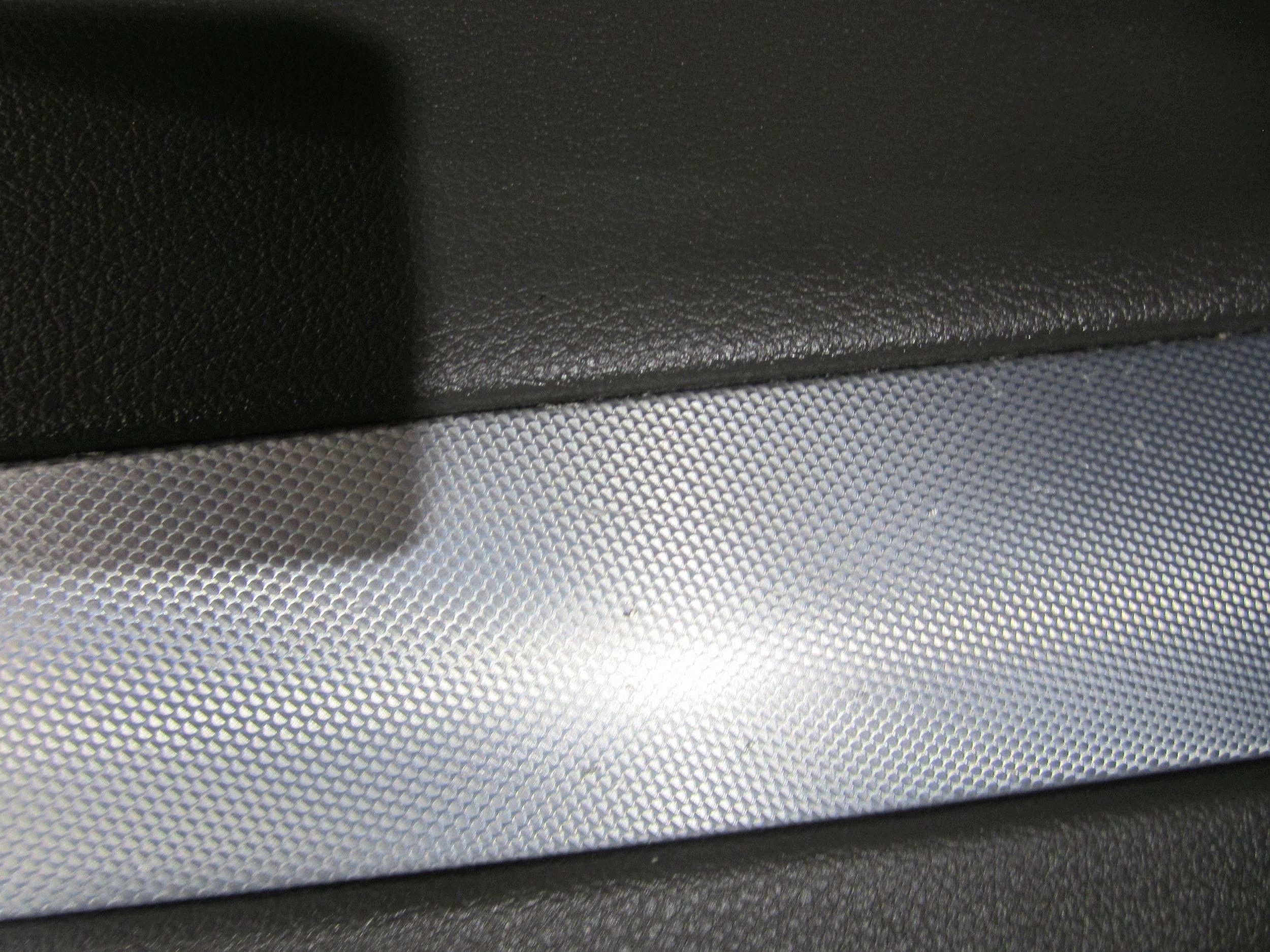 Audi Q5 dörrpanel bak höger grå läder image 10