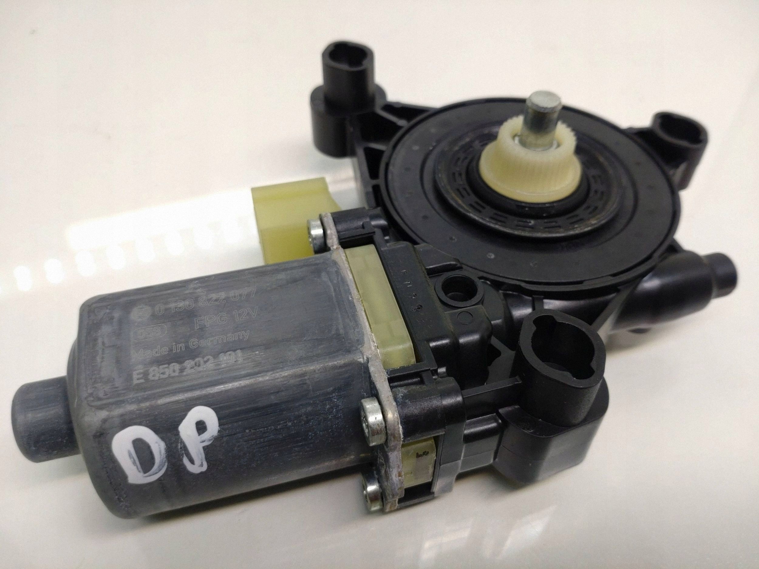 Regulateur lève-vitre avant gauche VW Tiguan 2021 5Q0959801C image 2