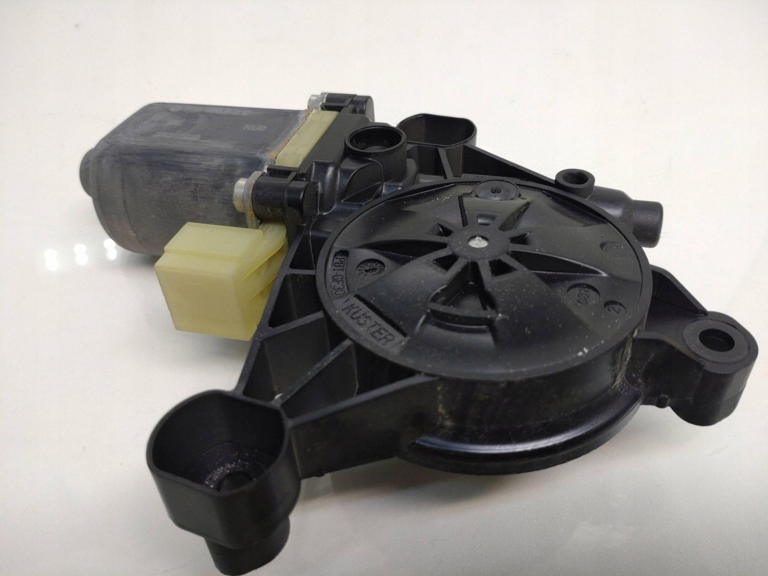 VW Tiguan 2021 Fensterhebermotor vorne links OEM 5Q0959801C
