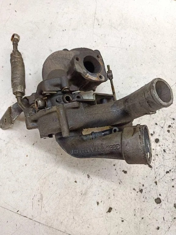 Audi TT 8N Turbiini 06A1457030 1.8L 132kW 1999