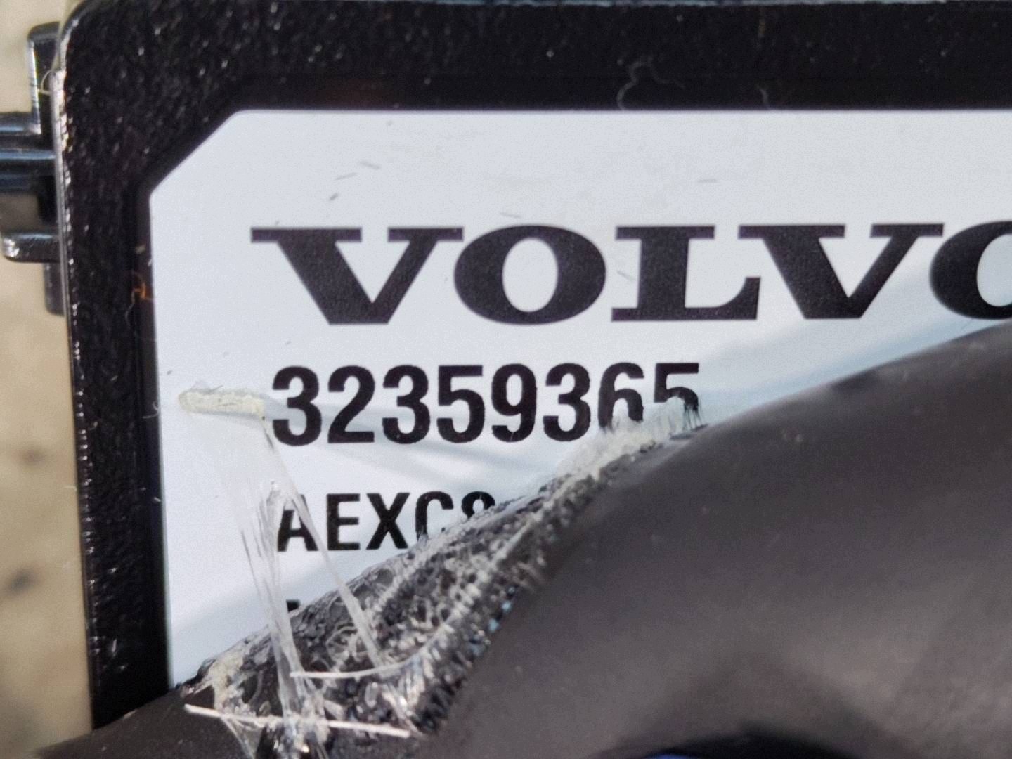 Chargeur inductif module 32359365 Volvo V90 image 3